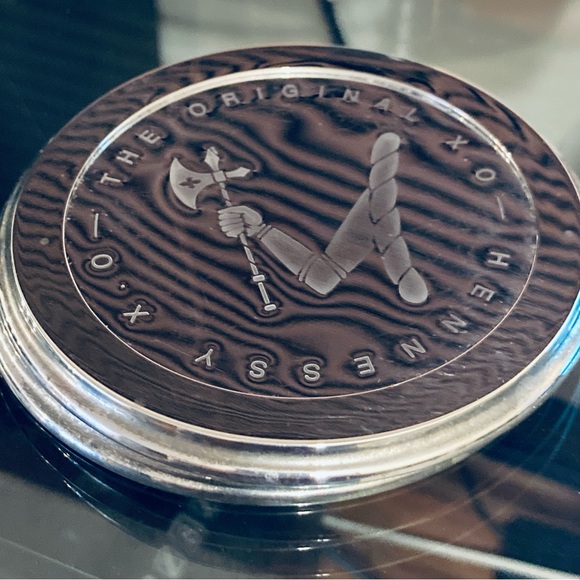 Vintage Set of 2 Hennessy XO Collectible Coasters Silver Tone Metal Felt Bottom - Picture 4 of 6